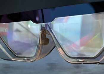 Qualcomm and Microsoft are partnering on chips for future AR glasses
