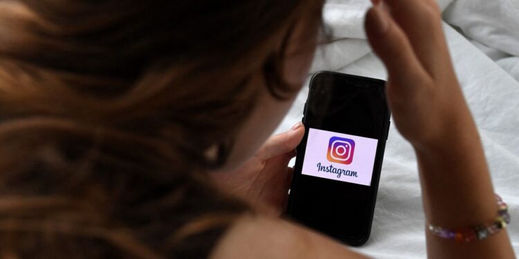 The Instagram Story Gets a Few More Wrinkles