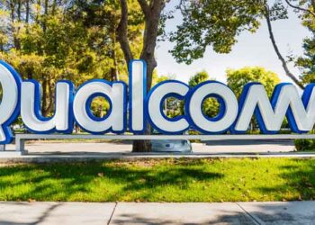 Qualcomm, Microsoft to Build AR Metaverse Chip