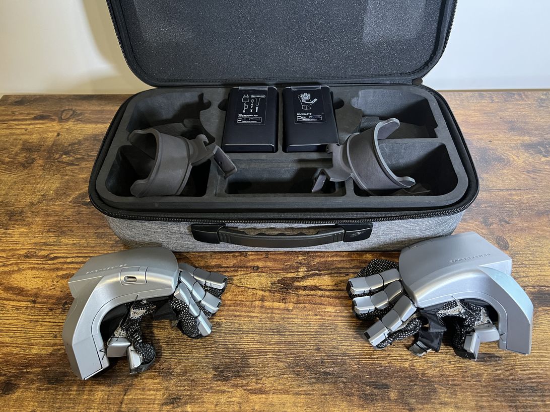 senseglove-nova-packaging