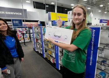 Metaverse Needs More Than VR Christmas Bump