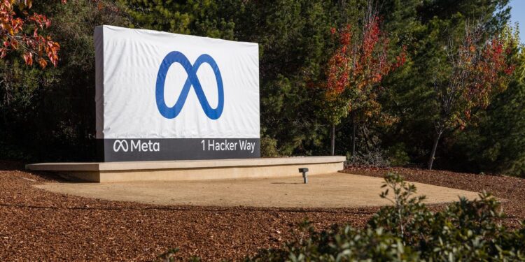 Facebook Feels $10 Billion Sting From Apple’s Privacy Push