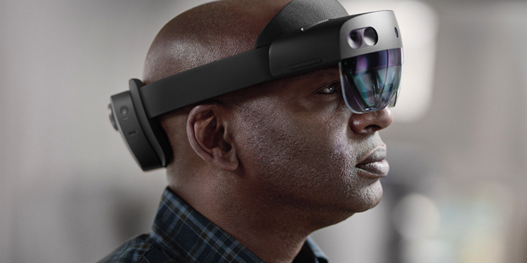 Microsoft May Abandon Its HoloLens Headset Despite Metaverse Push – Review Geek