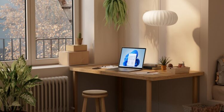 First Windows 11 feature update brings Android app support, redesigned Notepad and Media Player apps