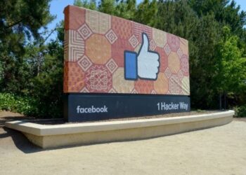 Facebook Announces Metaverse Losses, Complains About Apple’s Privacy Changes
