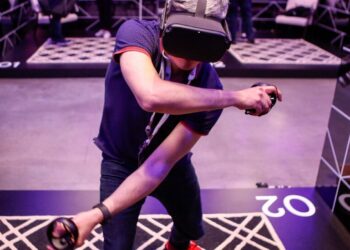 Meta Spent $10 billion on the Metaverse in 2021, Dragging Down Profit