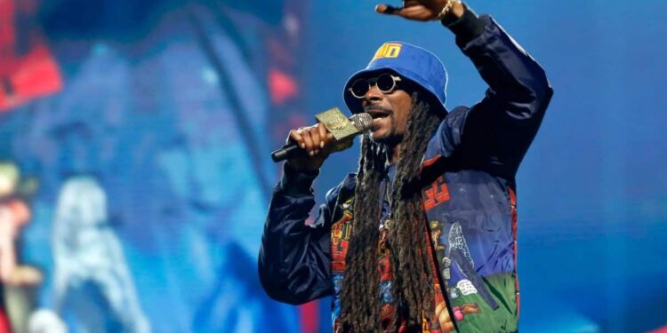 Snoop Dogg & Wiz Khalifa Launch ApeCoin-Themed Music NFTs; APE Price Soars