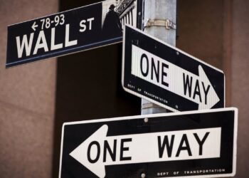 As Wall Street banks embrace crypto, start-ups look to lure top finance talent