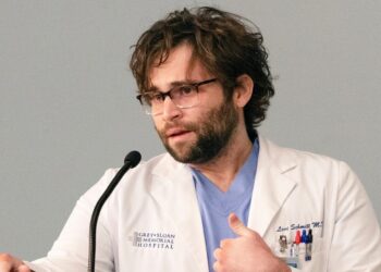 Jake Borelli Teases the ‘Heart-Racing’ Season Finale