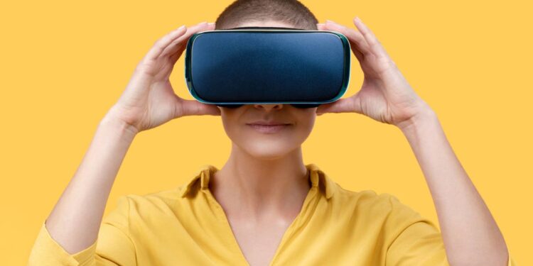 What challenges could the metaverse bring to the workplace?