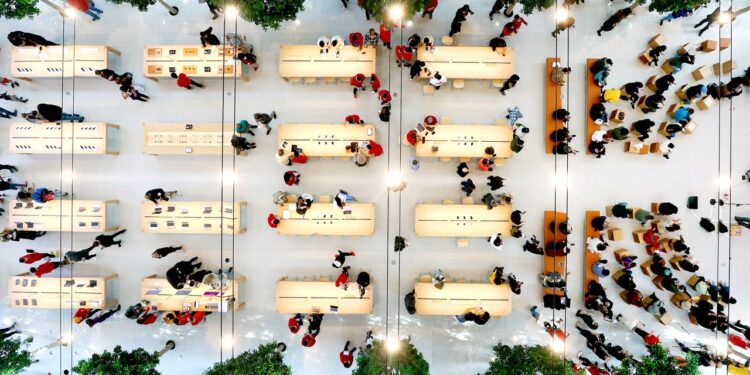 Apple’s VR Headset Gets Closer to Actual Reality