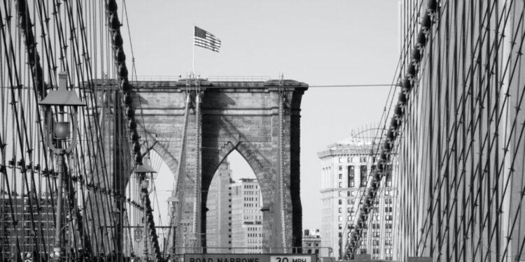 With Avalanche [AVAX] diving into the metaverse, is a recovery on the cards