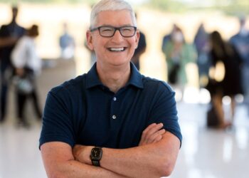 Tim Cook gives clearest hint yet that Apple’s building a headset