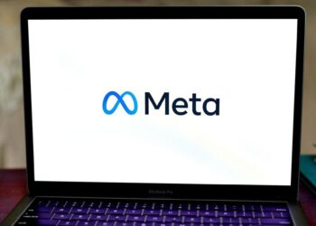 Facebook Parent Meta’s Revamp Gains Urgency Amid Sales Retreat