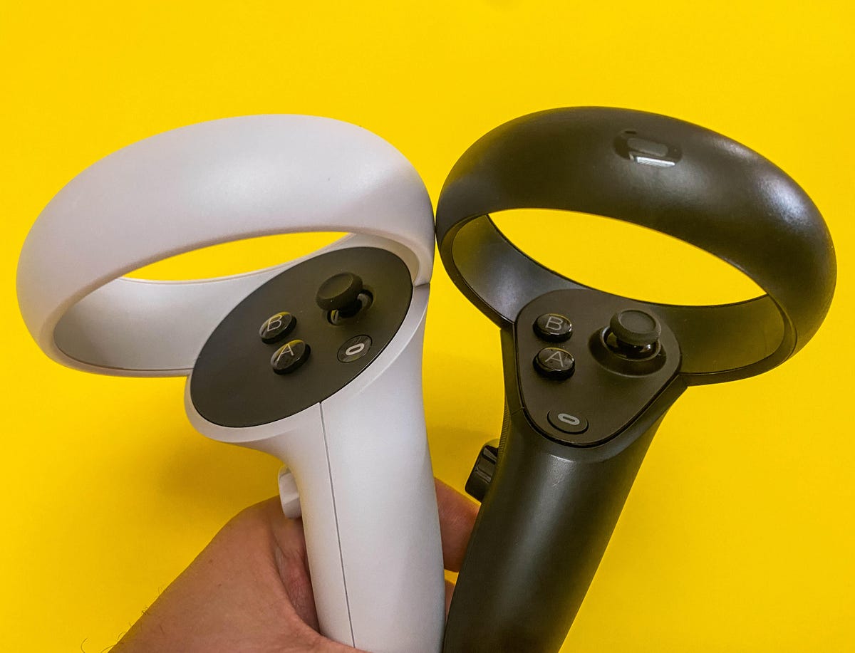 Oculus Quest 2 controllers
