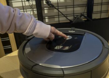Amazon’s Roomba Deal Has Shades of Fitbit