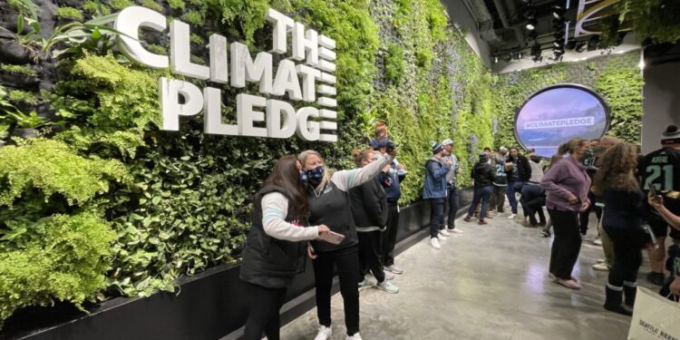 Inflation Reduction Act could boost climate efforts at Amazon, Microsoft — and increase their taxes – GeekWire