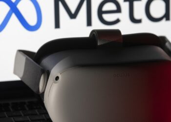 Meta and Qualcomm strike deal to make custom virtual reality chips