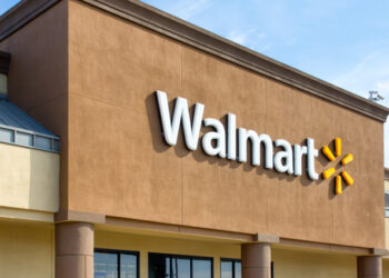 Walmart Opens AR Clothing Try-On Service