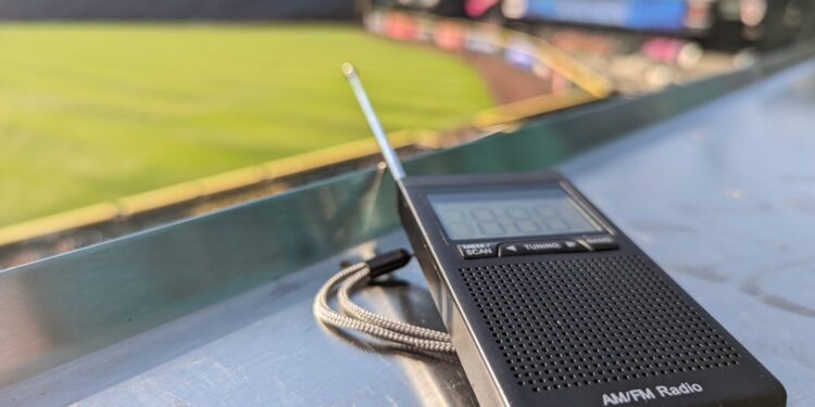 Here’s why Major League Baseball’s live digital audio streams aren’t actually live – GeekWire