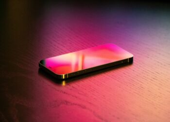 Apple begrudgingly admits that the iPhone will switch to USB-C