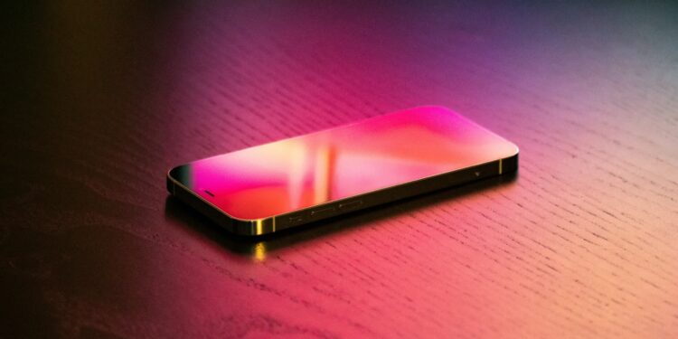 Apple begrudgingly admits that the iPhone will switch to USB-C