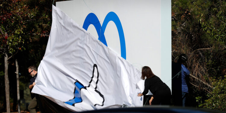 Meta Stock Tumbles After Q3 Earnings Miss, More Metaverse Losses