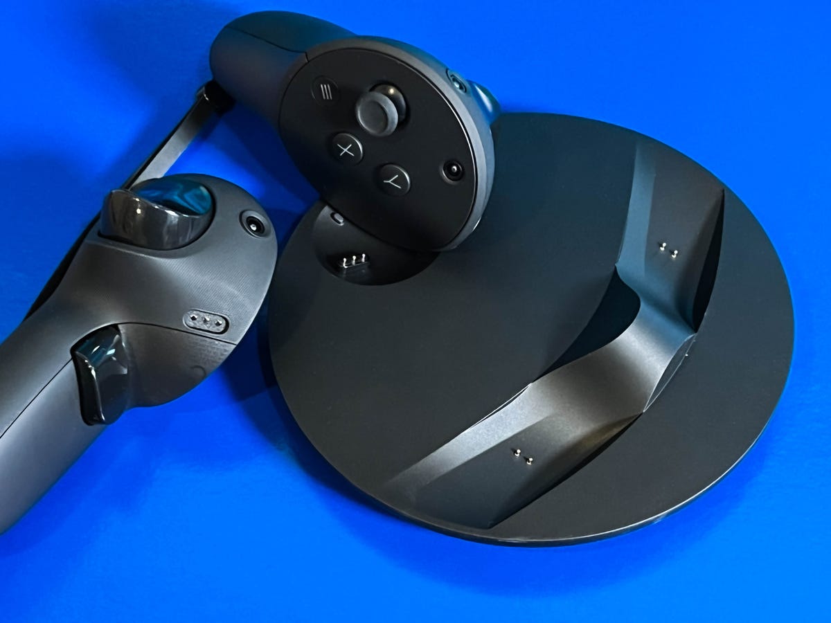 Meta Quest Pro virtual reality headset