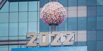 The New Year’s Ball Drop In NYC Has a Bad Metaverse Game