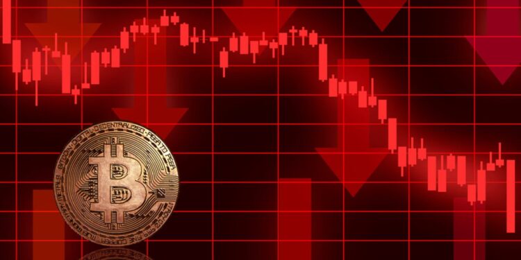 Solona, XRP, and Dogecoin Trade In Red, Bitcoin & Ethereum Fall Over 1%