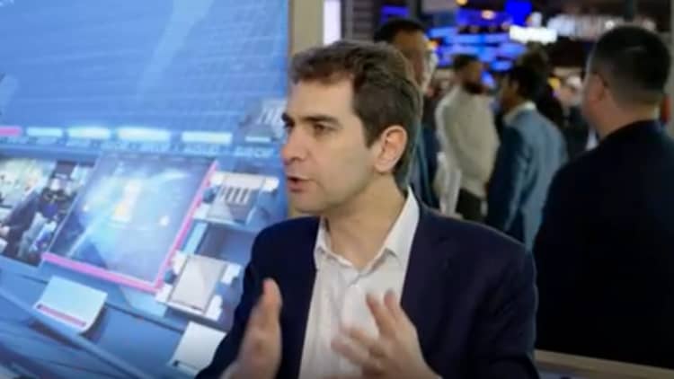 Orange exec: Industry is moving toward Open RAN network