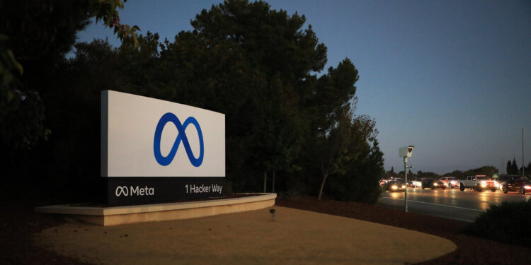 Meta Returns to Growth After Struggling With Falling Sales