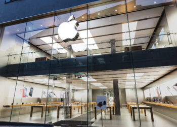 Apple Drops Pegatron, Picks Luxshare for MR Headset