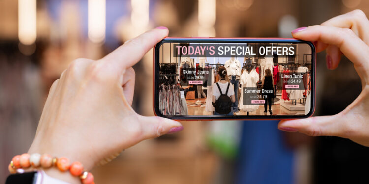 How is Augmented reality Tranforming the Retail Industry?