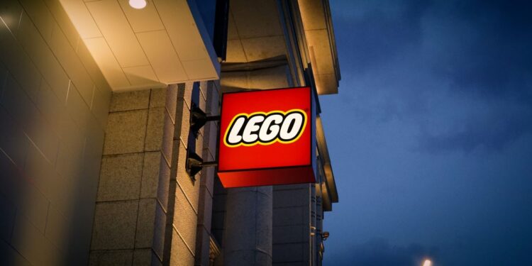 LEGO and Epic Games to Create Safe and Fun Metaverse for Kids