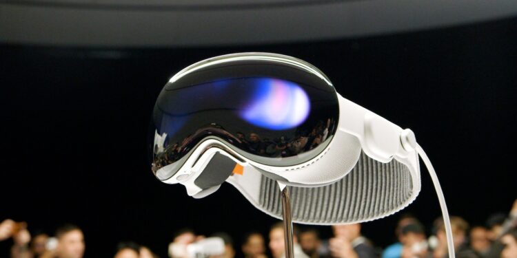 FAQ on Apple’s Vision Pro: Here’s what we learned after wearing one