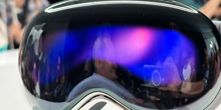 The Apple Vision Pro Is a Dystopian Device for a Dystopian World