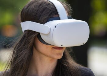 Roblox is now available to try on Meta Quest VR headsets