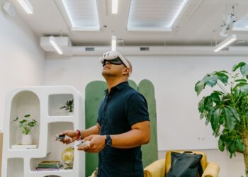 We tried Meta’s Quest 3 and Ray-Ban smart glasses. Here’s what we thought.