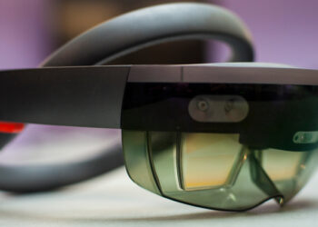 Sanofi Complete HoloLens 2 Pilot Project