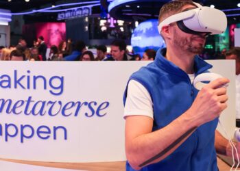VR market shrinking as Meta pours billions of dollars into metaverse
