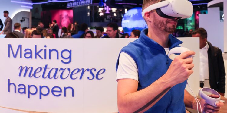 VR market shrinking as Meta pours billions of dollars into metaverse