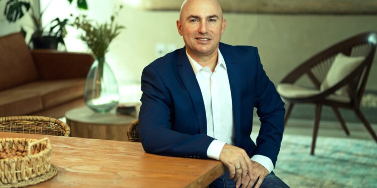 Former Google, Meta execs form AI startup Majestic Labs
