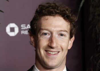 Meta Boss Says AI Is Letting One Employee Do the Work of Entire Teams