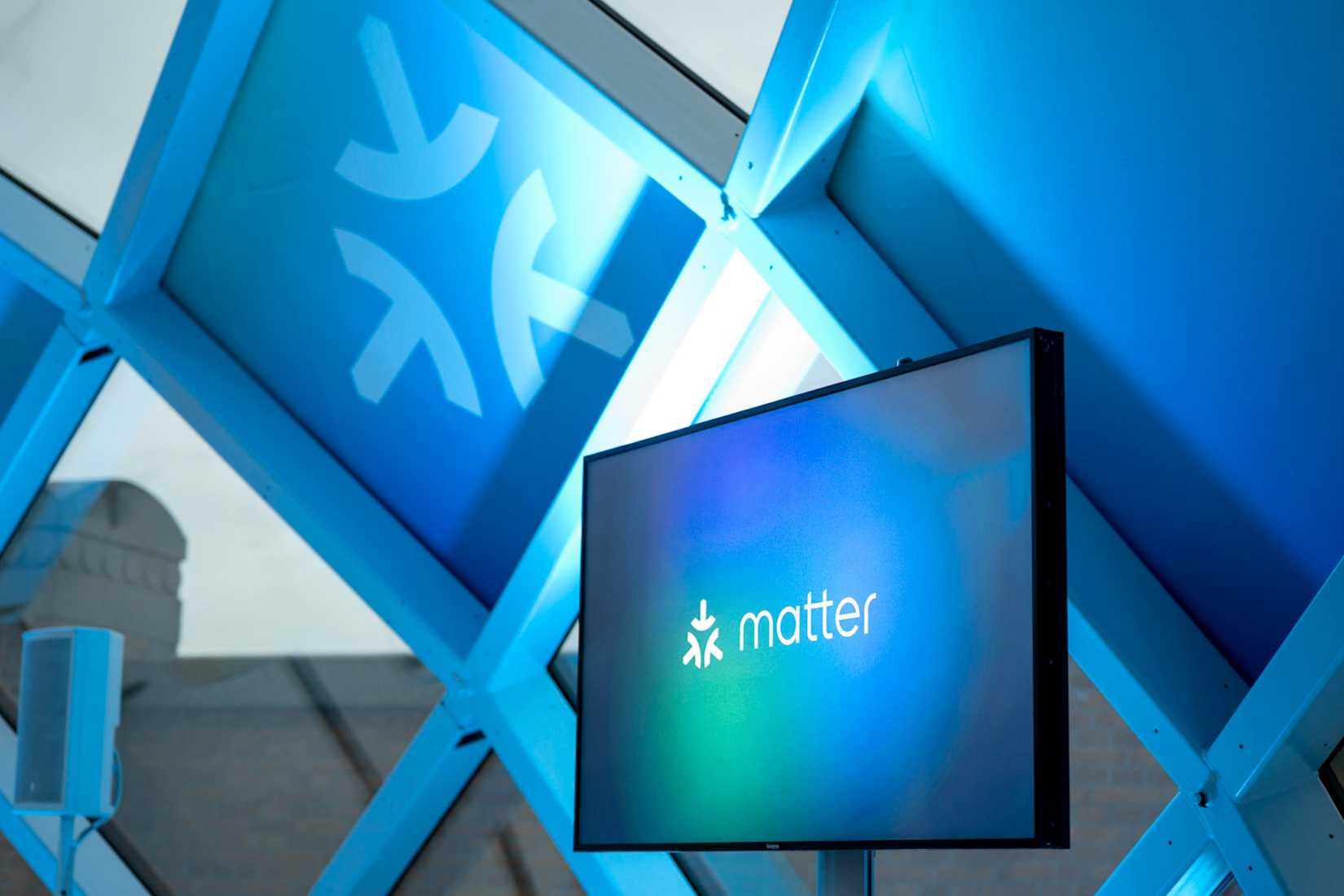 The Matter logo displayed on a TV.
