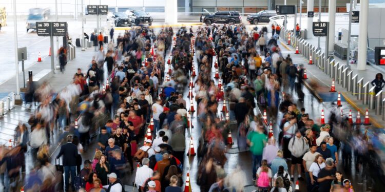 10 Things You Can Do While Waiting in the TSA Line