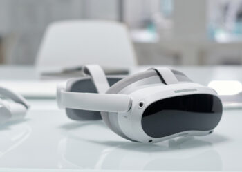 3 Reasons Why Your VR Headset Is Collecting Dust